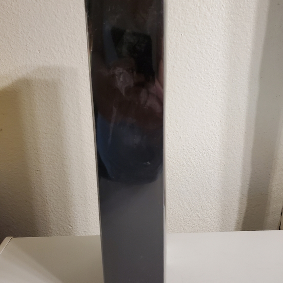 1 Pair Of Christmas 12 Inch Red And Green Wax Candles Feather Twist Taper Unused - Picture 3 of 8